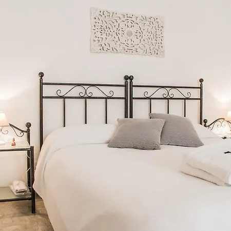 Maison d'hôtes Le Dimore Del Finoglio 3*